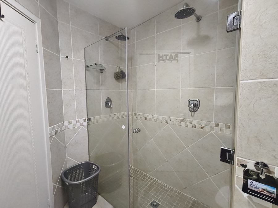3 Bedroom Property for Sale in Paradise Beach Eastern Cape
